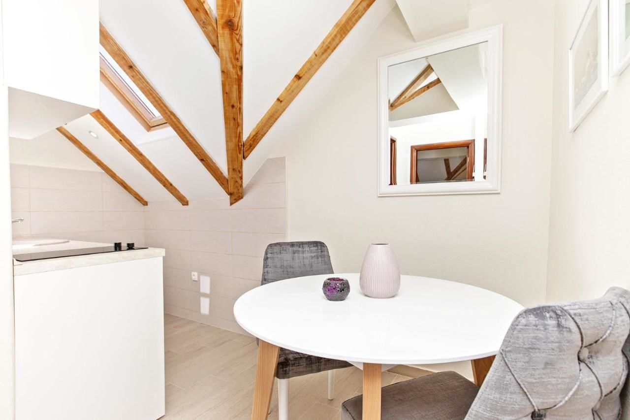 Апартаменты Apartments Isja Тиват