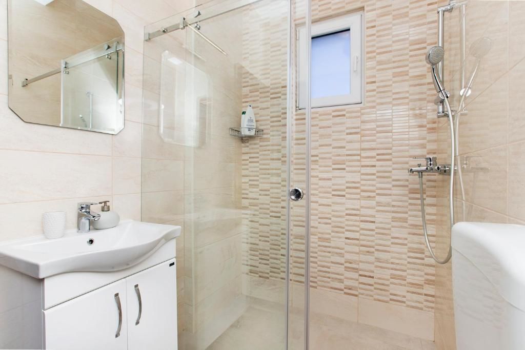 Апартаменты Apartments Isja Тиват